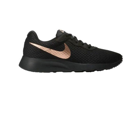 Nike Women's Black and Pink Athletic Shoes - Picture 4 of 4